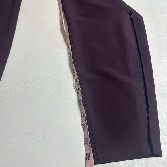 ✨🍋Lululemon Esker Slim *lululemon lab
Black Cherry size 8 - Picture 10 of 16